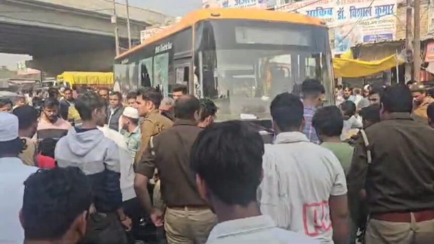 Ghaziabad: Bus going to Mussoorie hits many passengers, two including a child killed