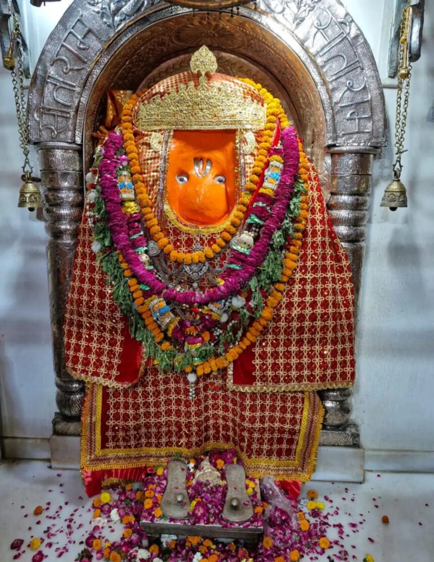 अलीगंज हनुमान मंदिर
