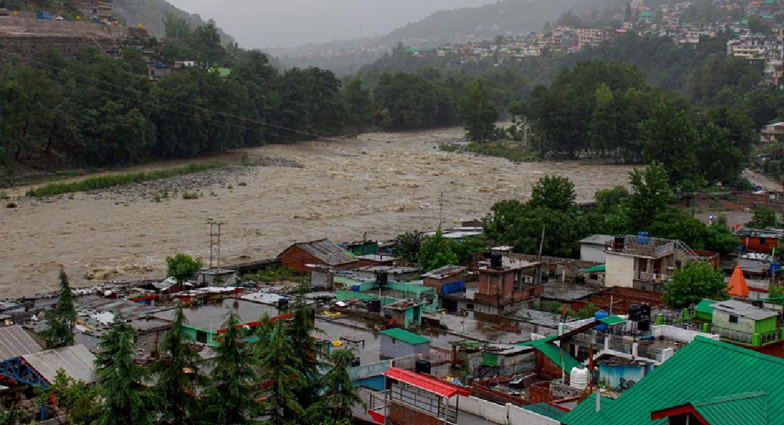 Heavy rains wreak havoc in Himachal, 17 people dead so far