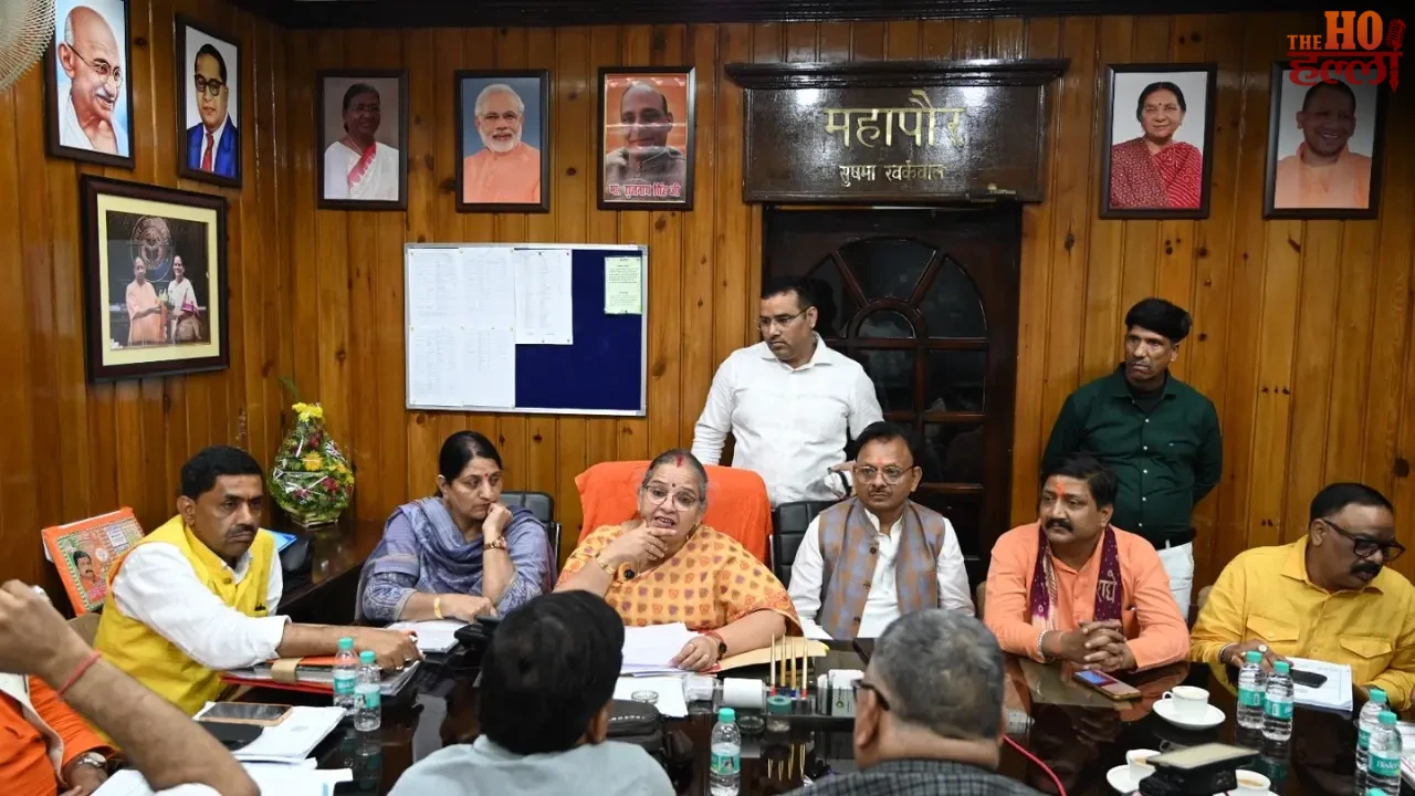 Lucknow Mayor lashes out at municipal officials