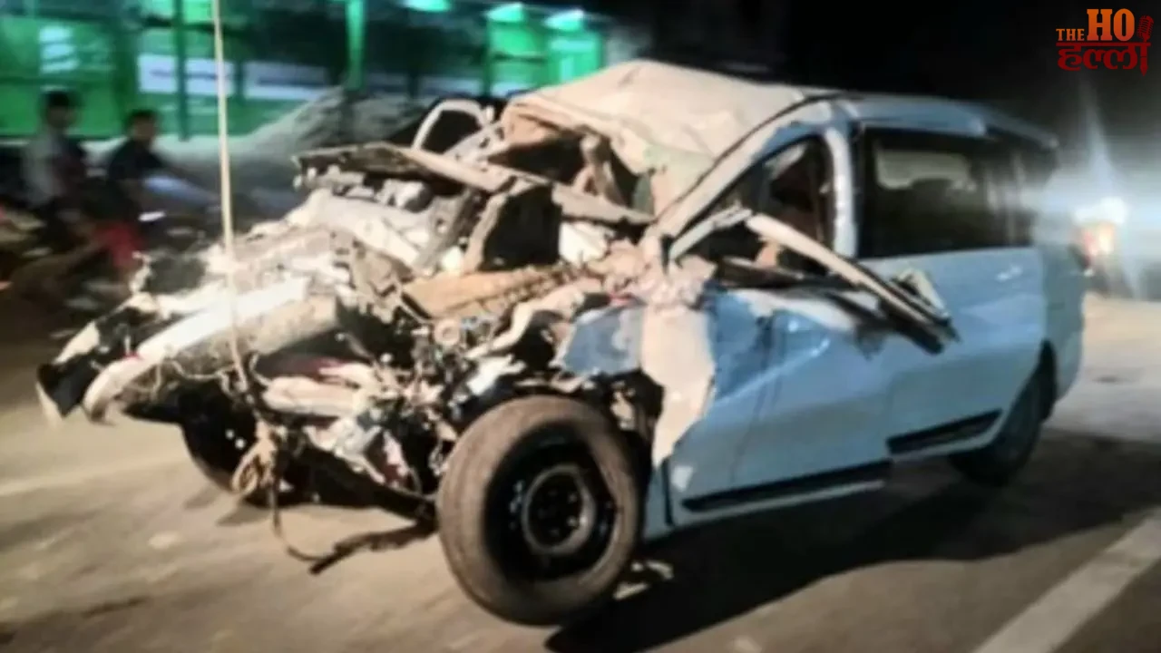 Barabanki Accident Truck-Ertiga Crash Kills