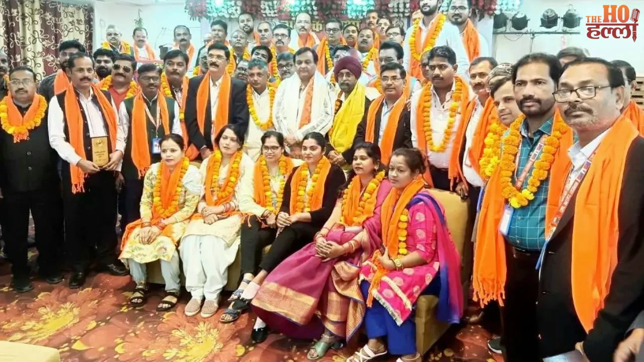 Chief Warden Amarnath Mishra Honored with Gallantry Award