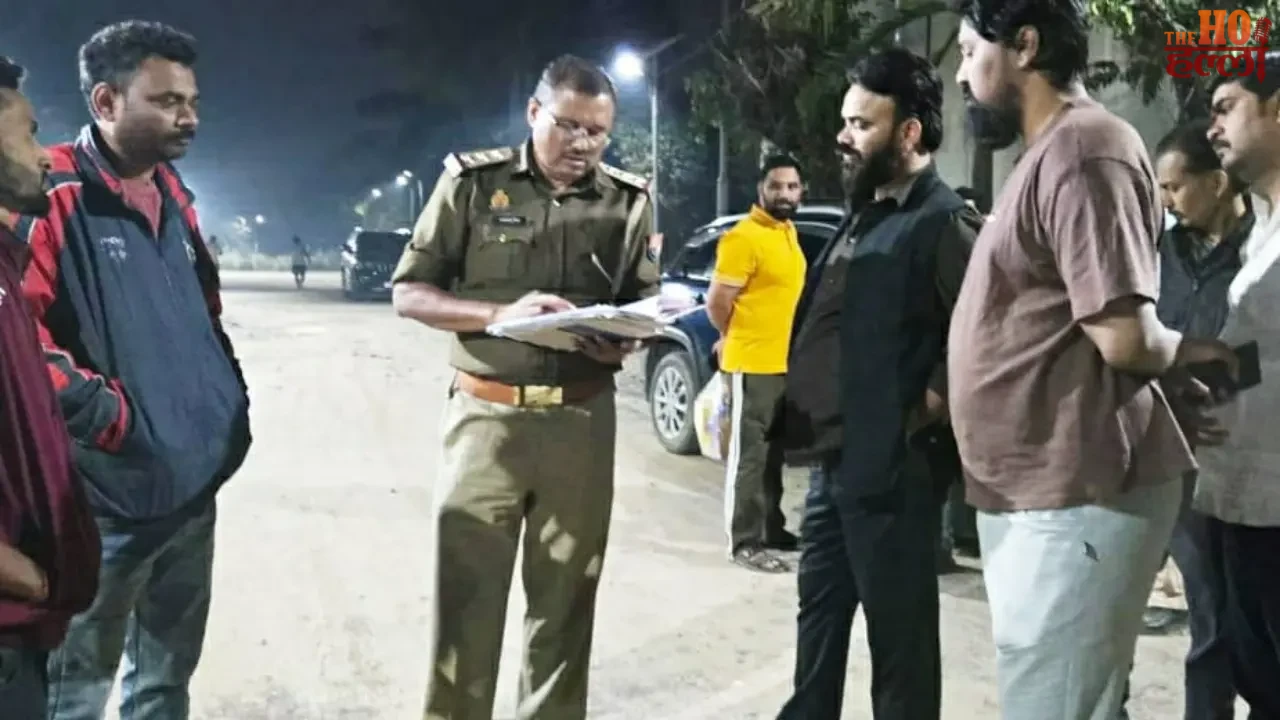 Lucknow Car Passenger Attacked Gunmen Escape