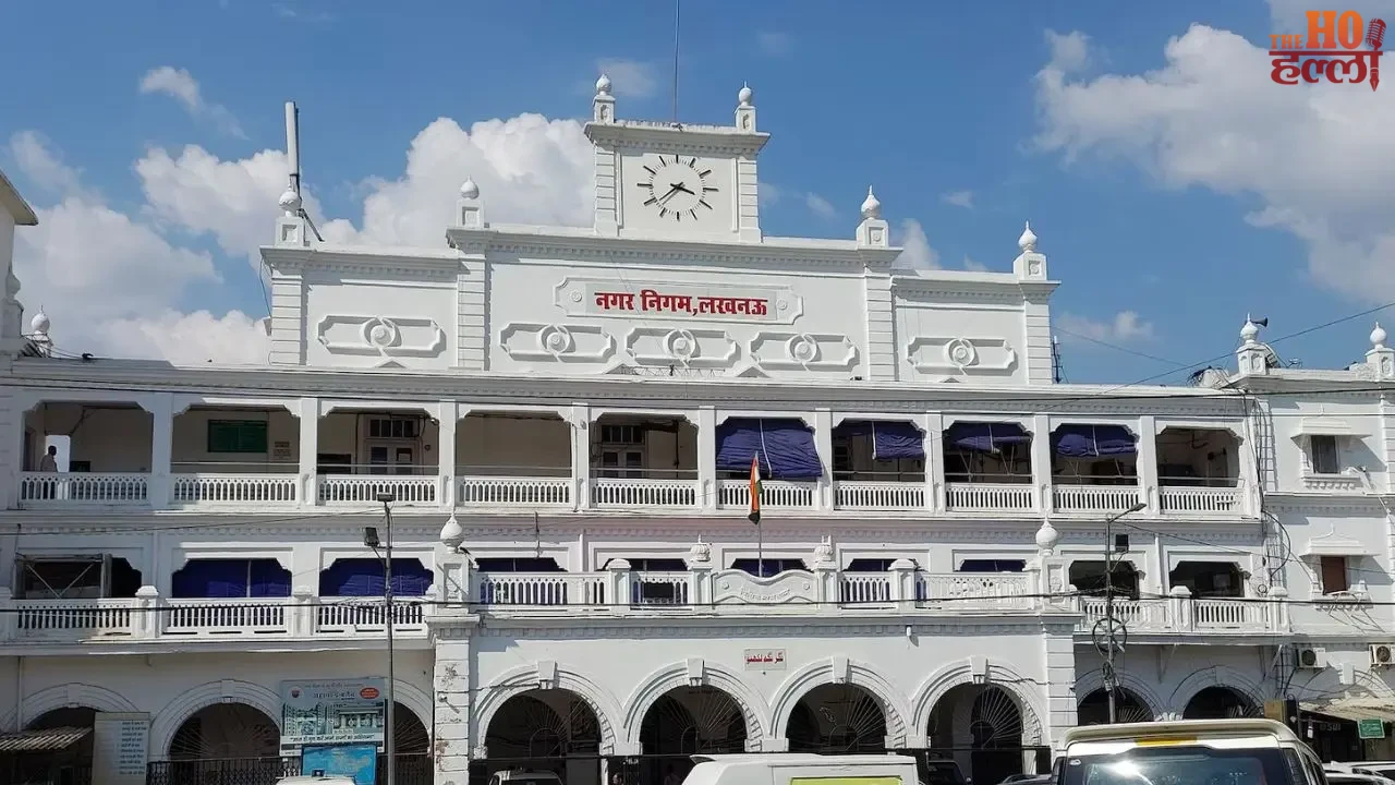 lucknow nagar nigam Mayor-Commissioner Clash