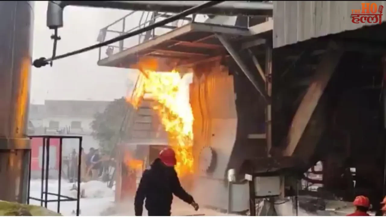 Massive Fire at Gorakhpur Oil Plant