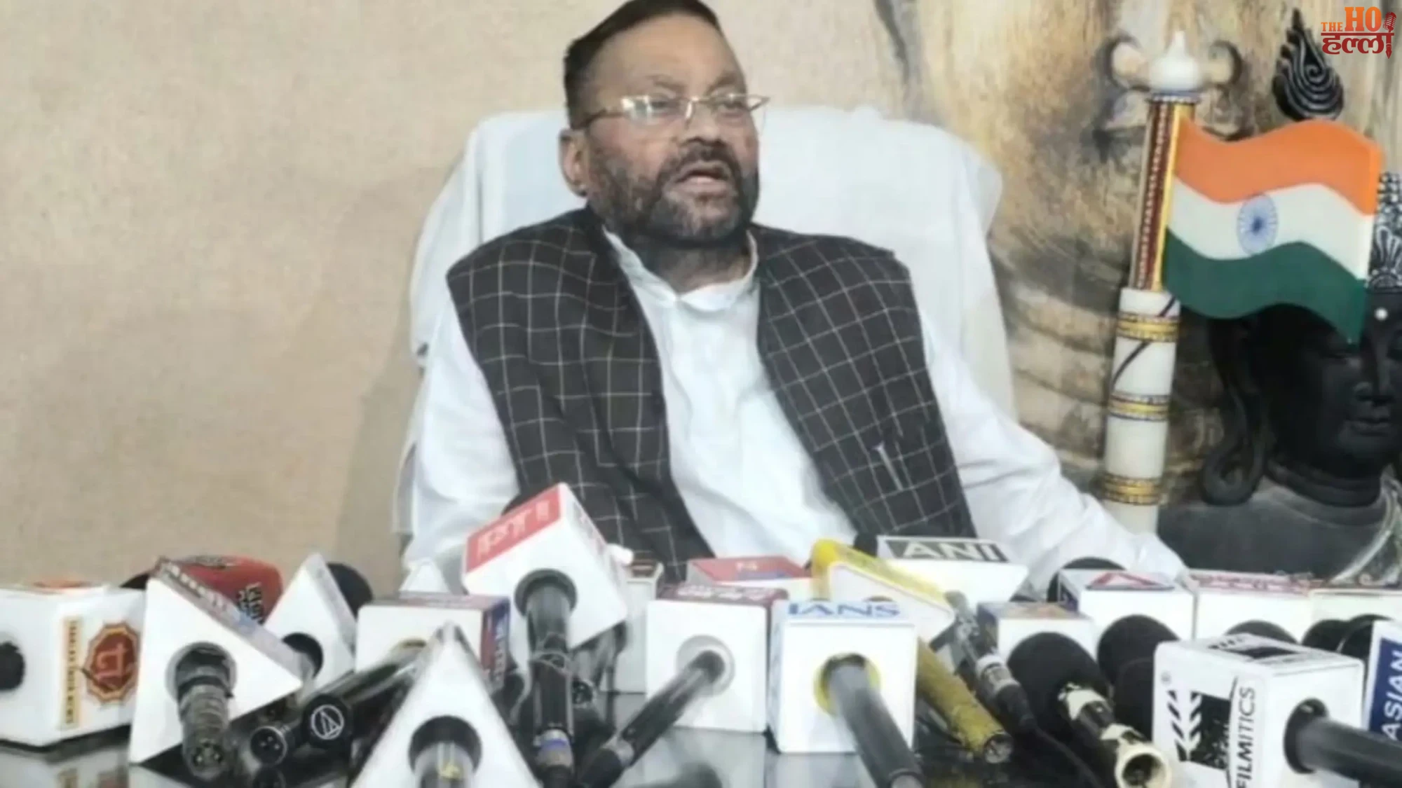 Swami Prasad Maurya Targets UP Government