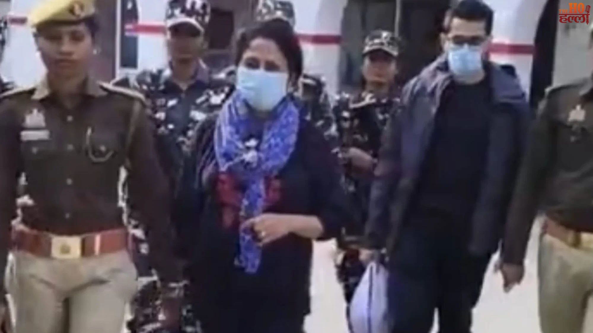 Two British Nationals Caught Trying to Cross Border via Nepal in Bahraich