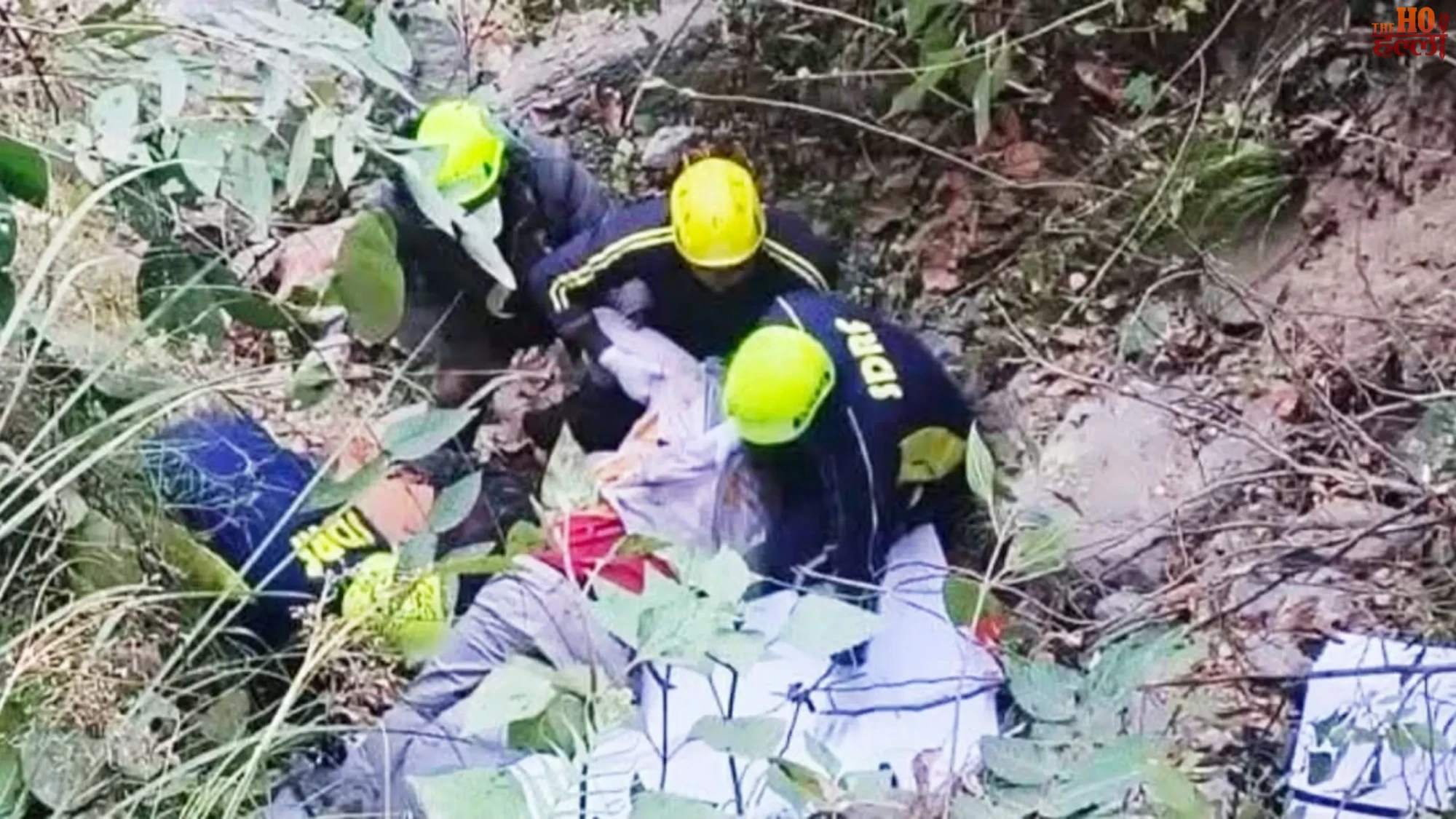 Car with Wedding Guests Falls into Gorge Five Dead