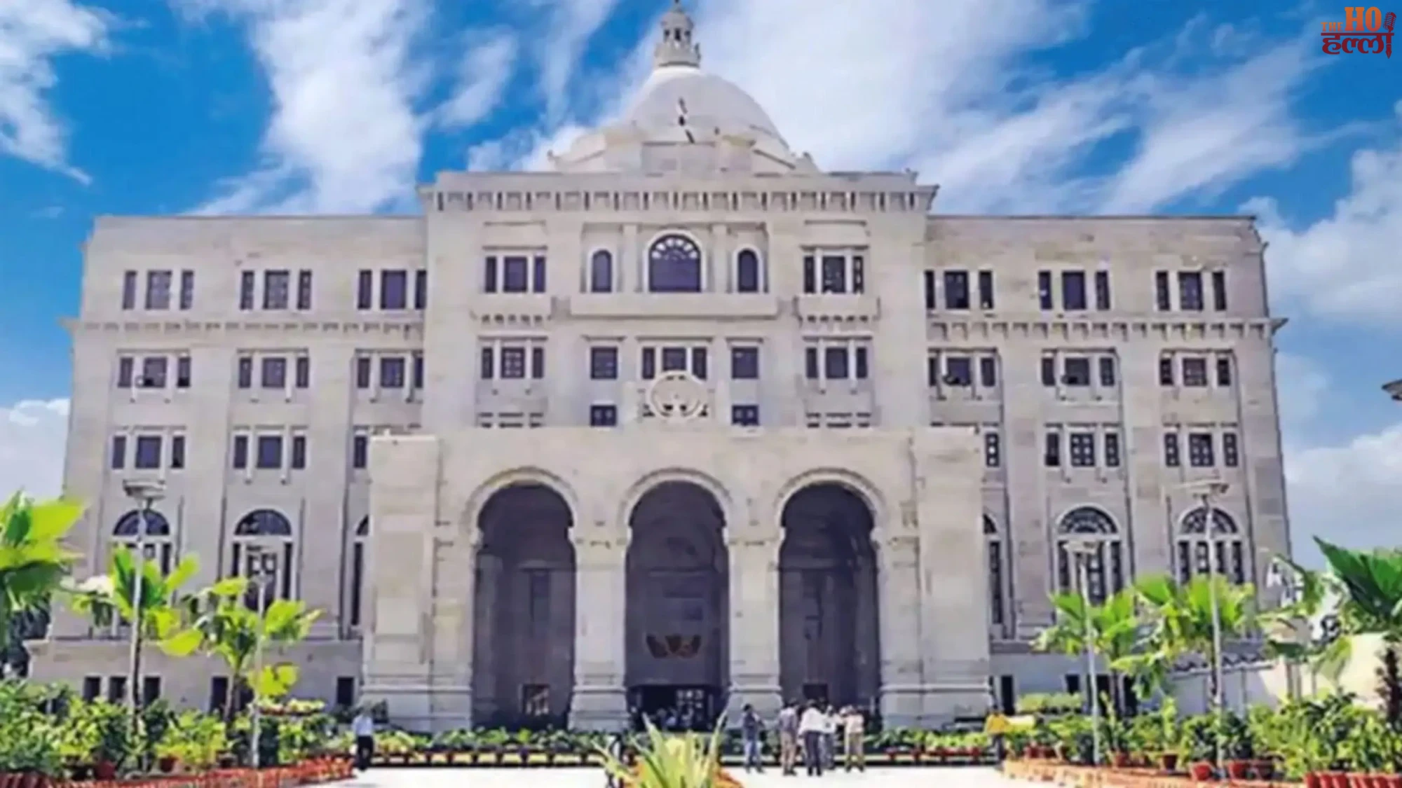 PCS Officers to Get Smart Cards After Rule Amendment