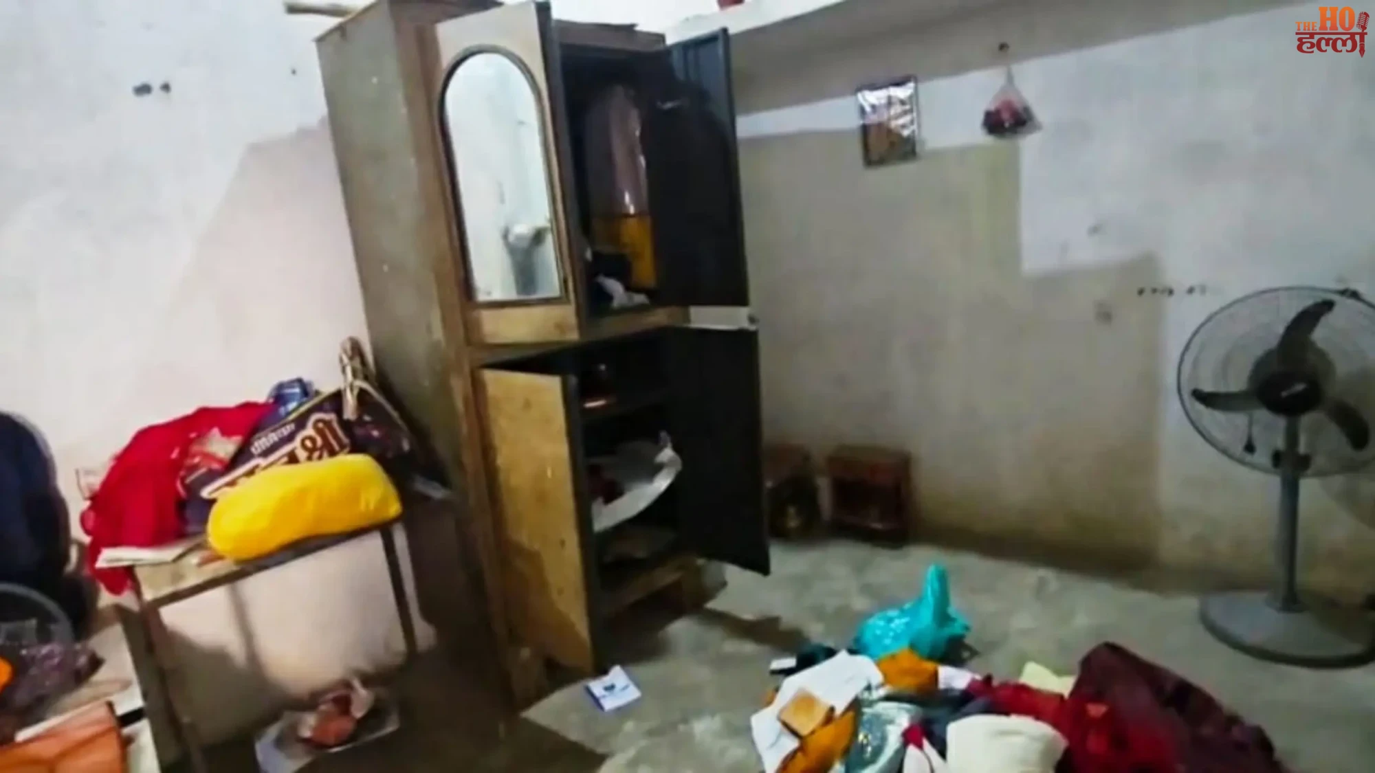 Thieves Lock Room from Outside, Steal Lakhs Worth of Property from Fruit Vendor's Home