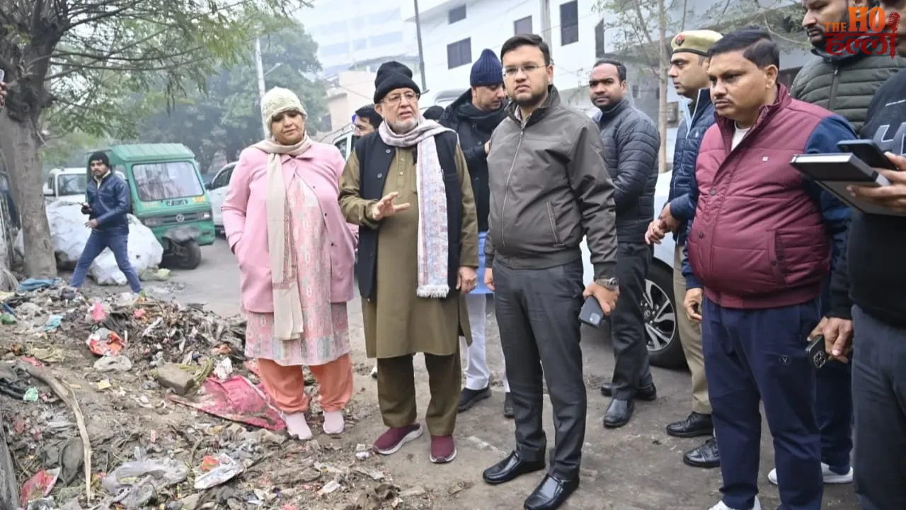 Lucknow Cow dung found on the road during inspection