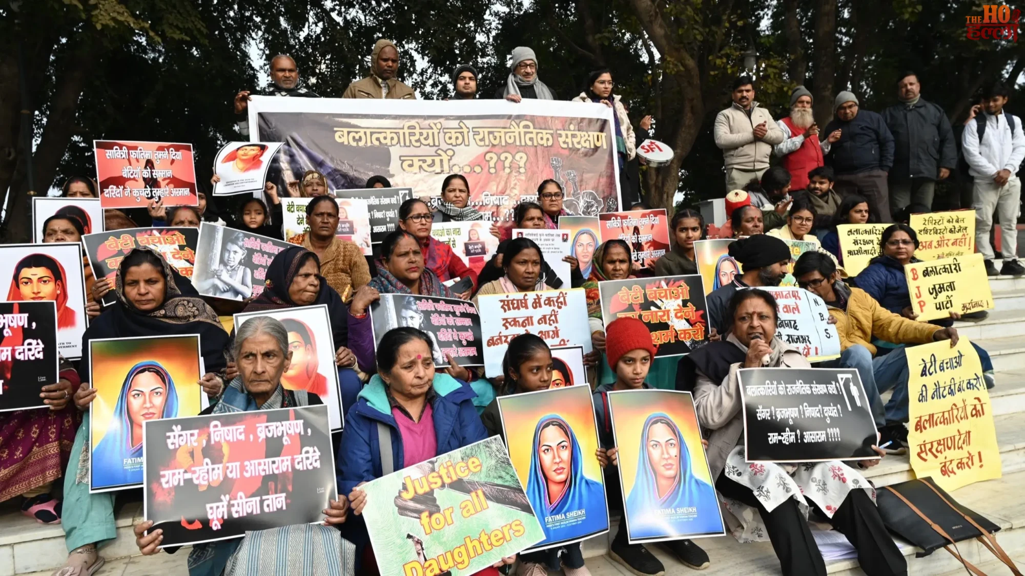Lucknow Protests Women & Student Bodies Demand Change