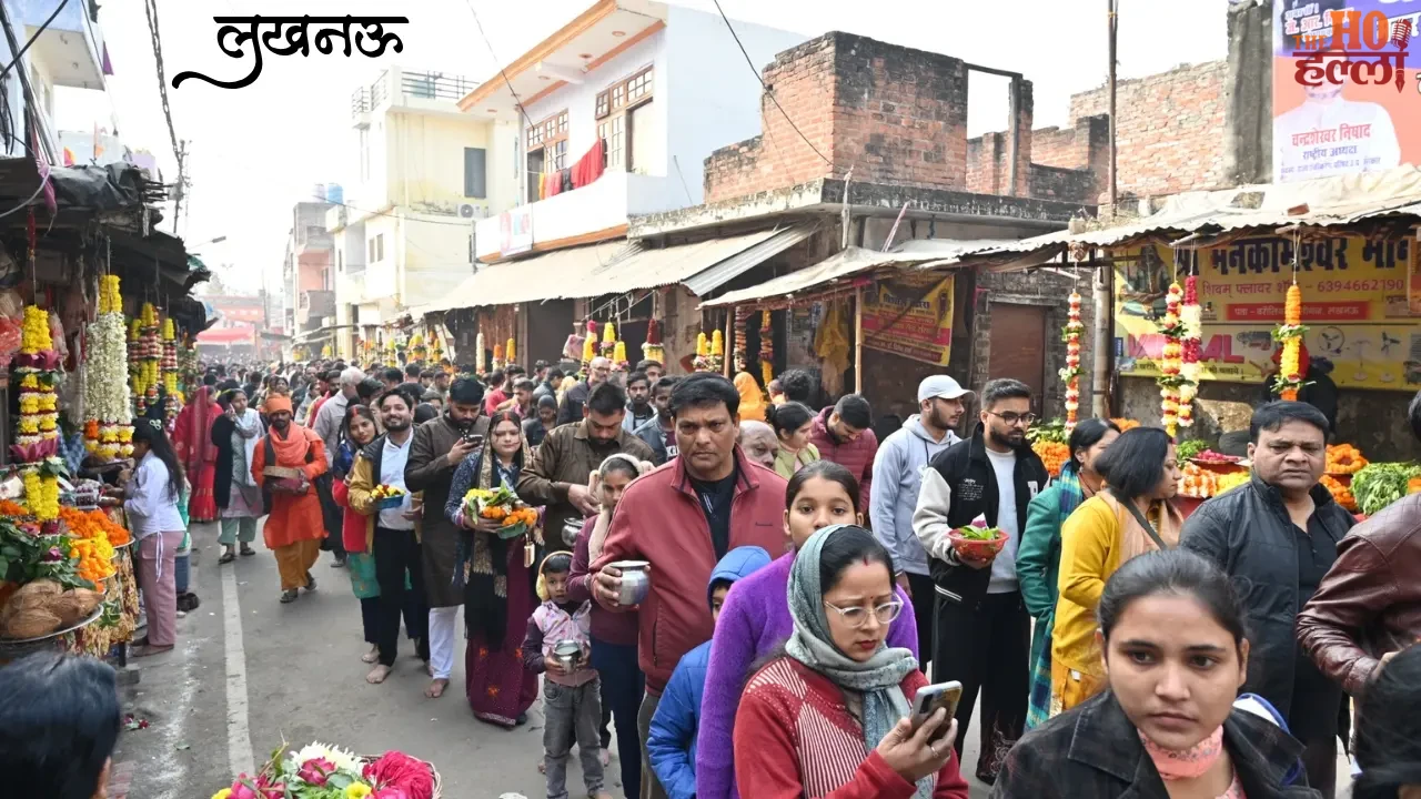 New Year New Hopes Crowds Throngs Lucknow's Temples