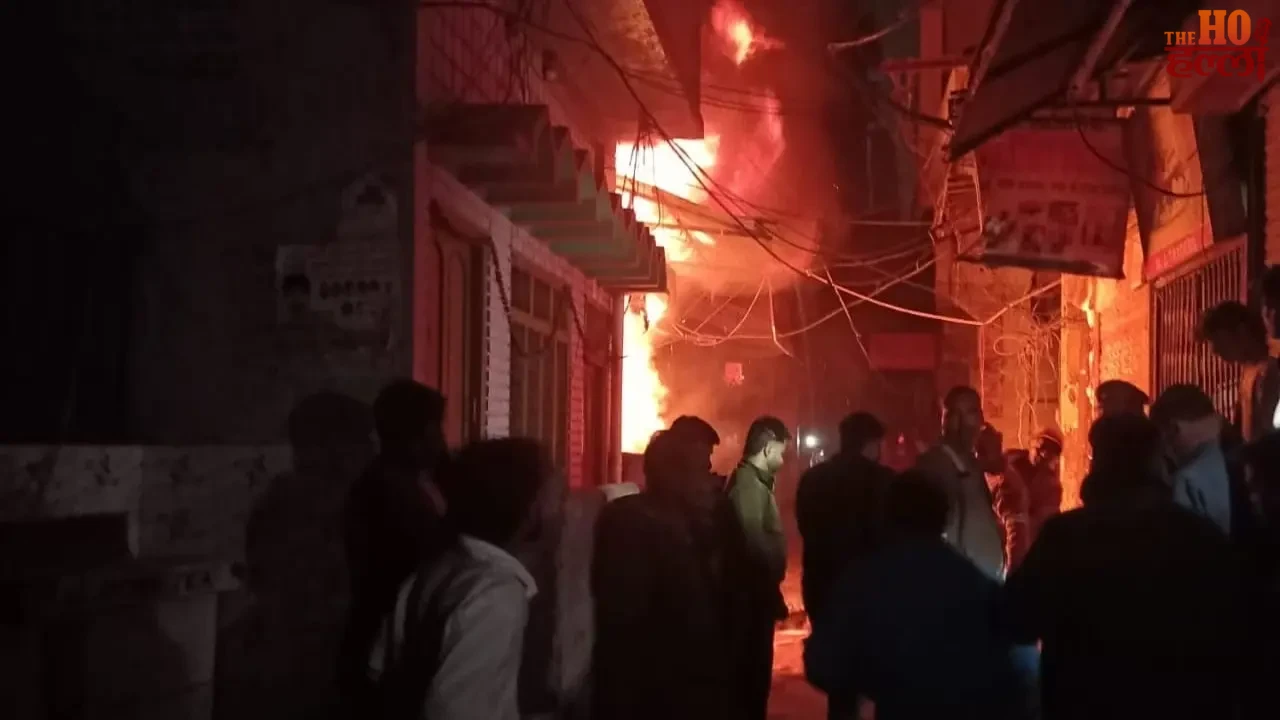 A Midnight Fire Broke Out in Lucknow's Yahiyaganj