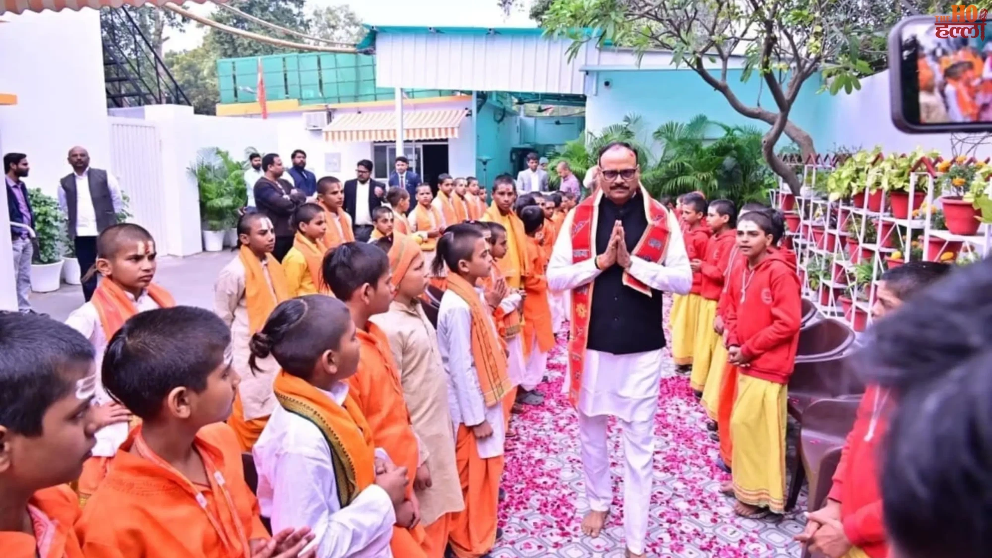 Damage Control UP Deputy CM Performs Puja Ceremony