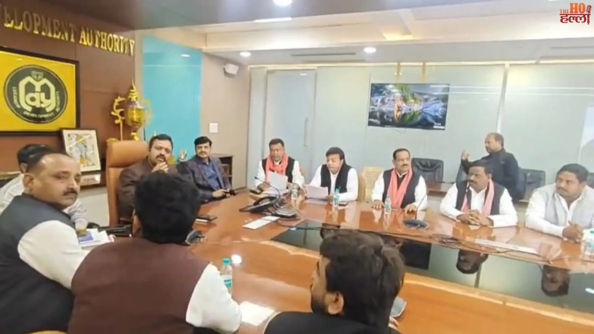 JPNIC Completion Row Samajwadi Party's New Appeal