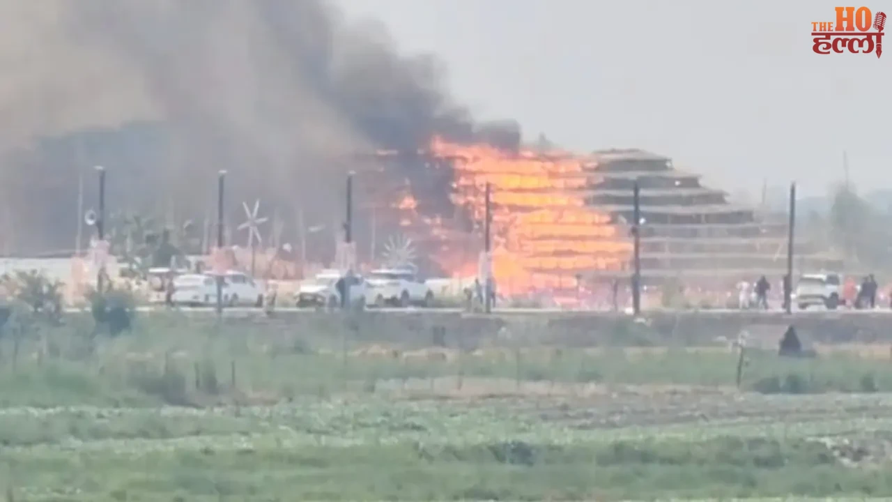 A Massive Fire Broke Out at the Yagna in Ayodhya