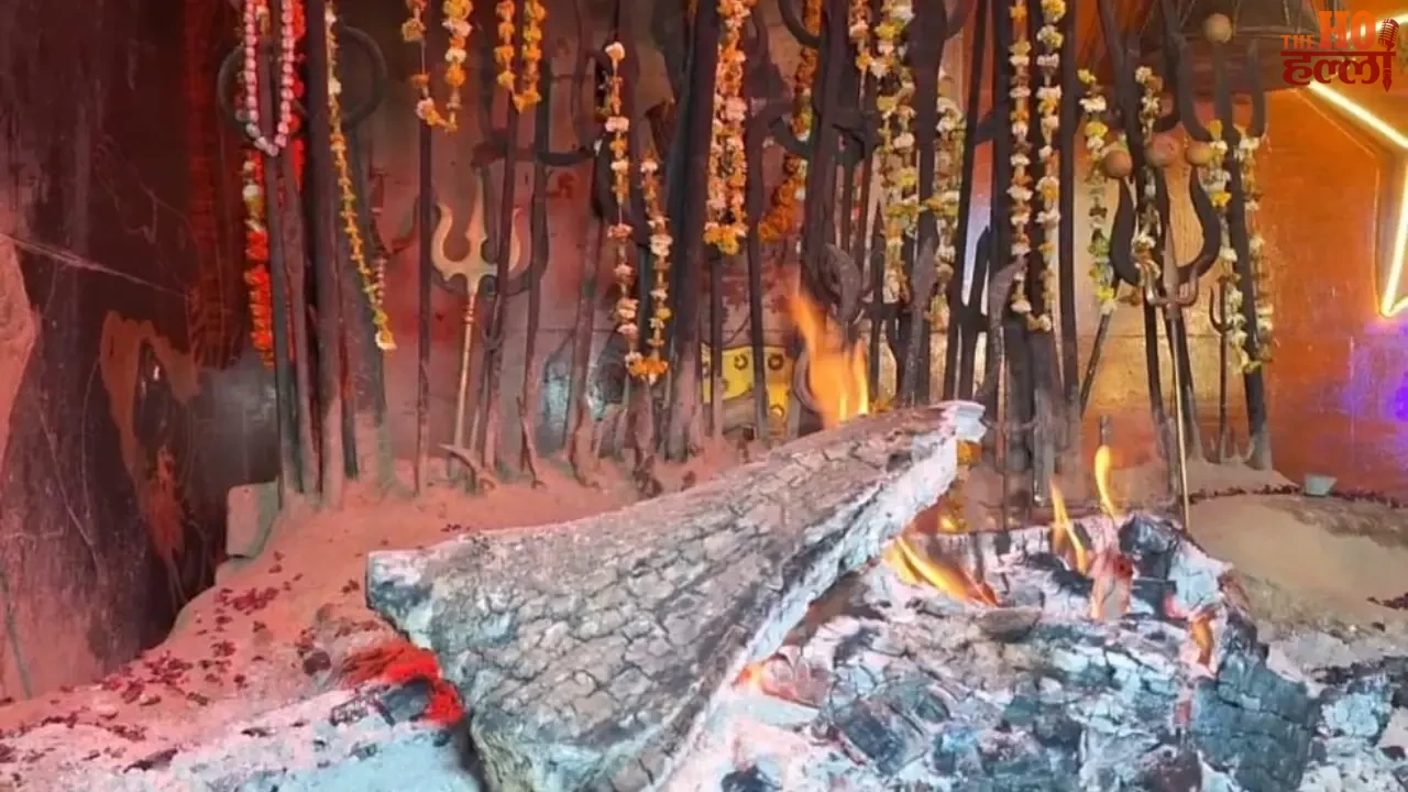 City Brides Tied Anklets in the Mahasmshan Mahotsav