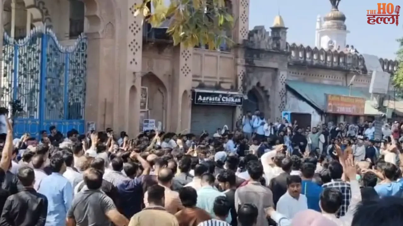 Lucknow Shia Community Mourns Khamenei's Death