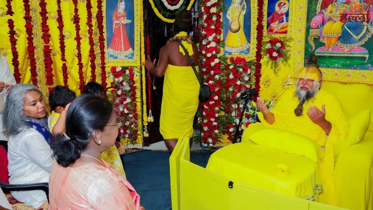 Mathura Visit President Praised the Services of Ramakrishna Mission