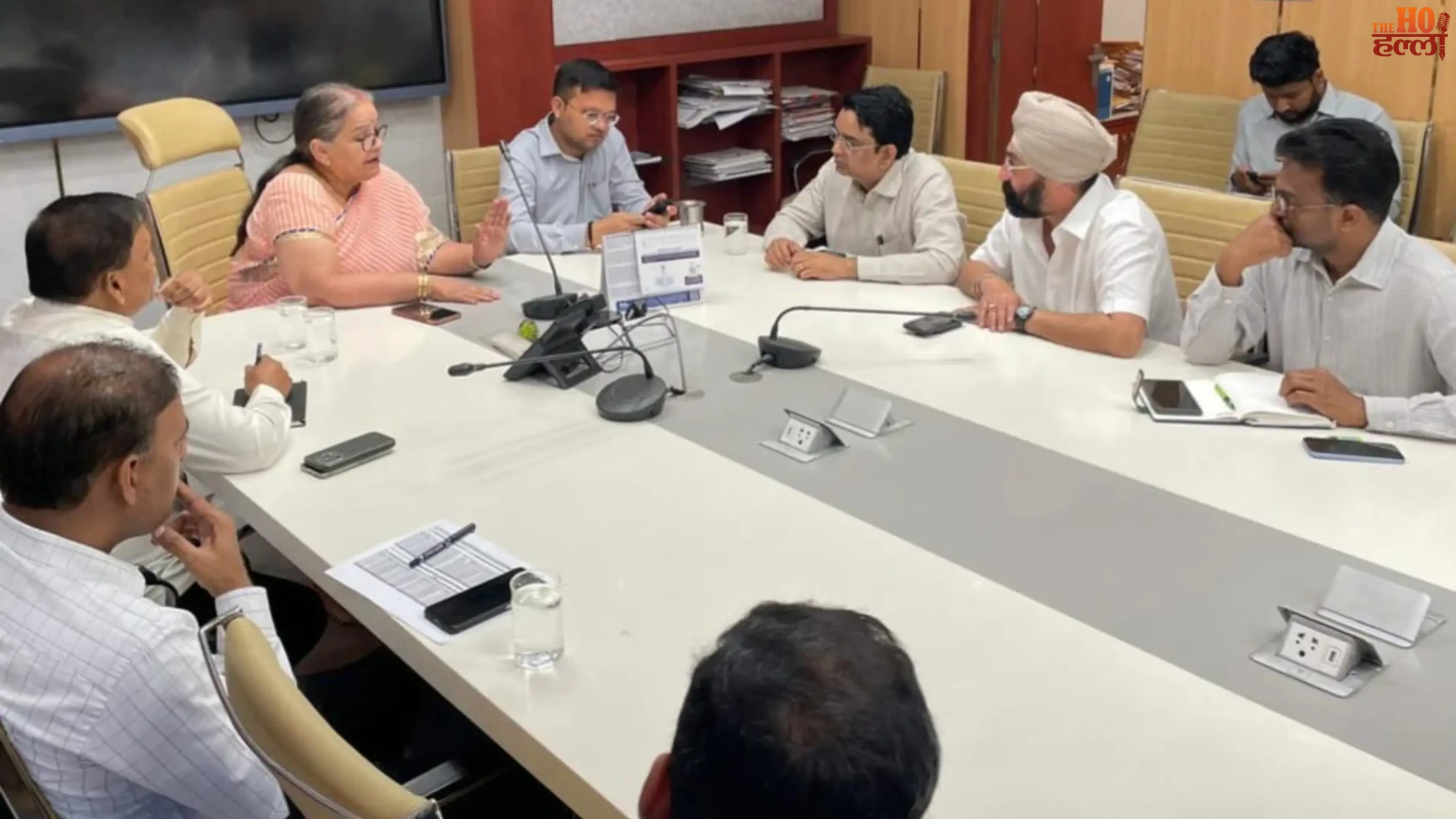 Mayor inspected the condition of the new Municipal Corporation Building