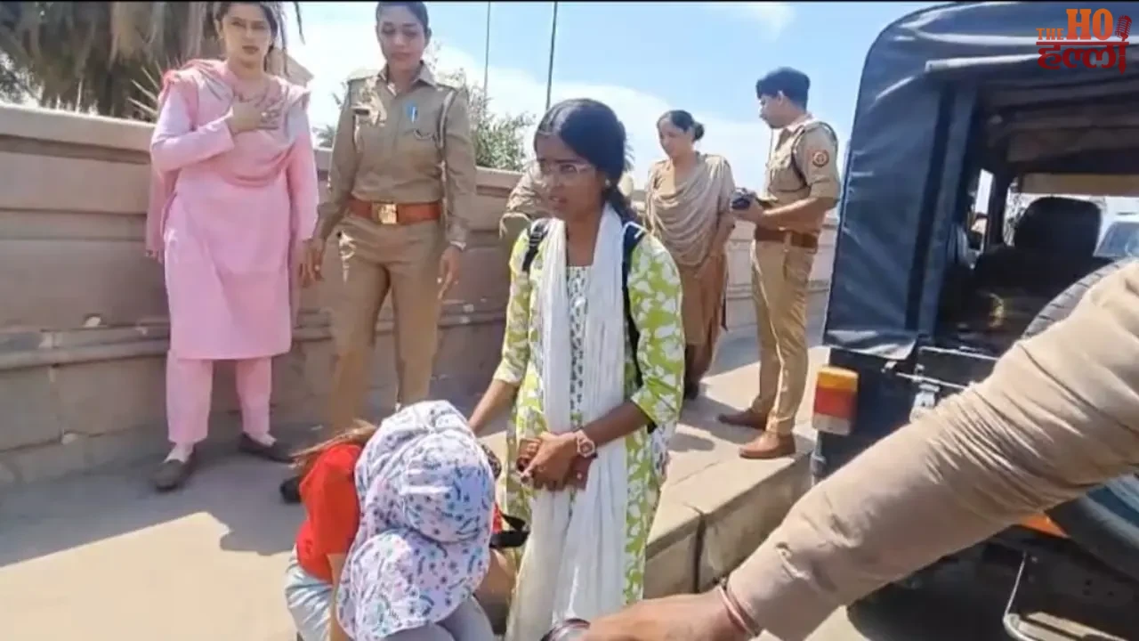 CM Helpline 1076 Employees Protest Against Exploitation