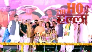 CM Yogi in Lakhimpur Kheri Delivers Land Pattas (1)