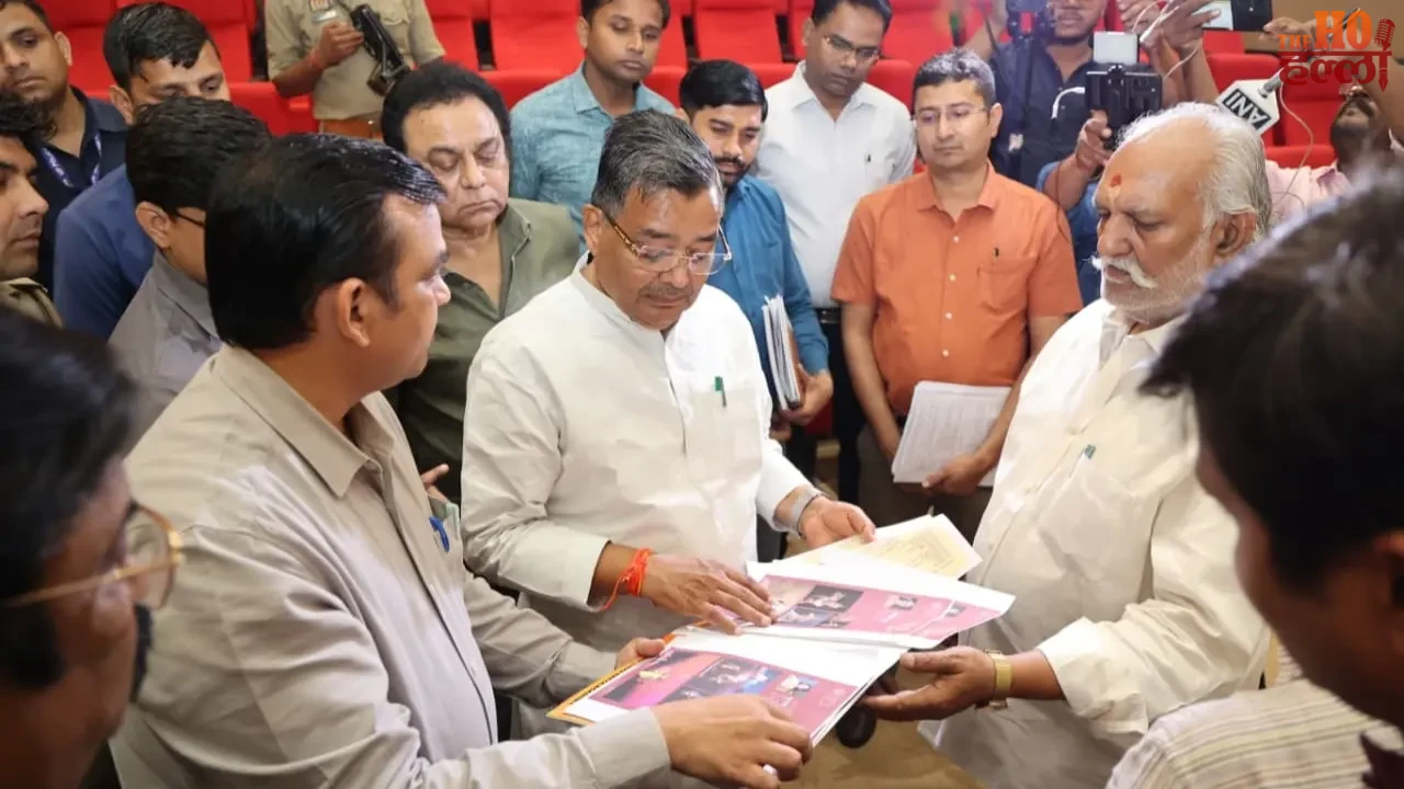 Minister Jaiveer Singh visited the Bharatendu Natya Academy