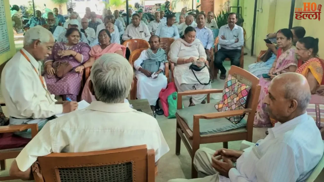 Pensioners Are Furious Over Exclusion from Pay Commission