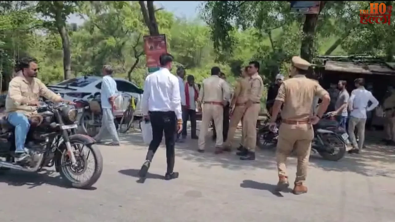 The 'Gaurav Dwar' Was Stolen Just Steps from Police