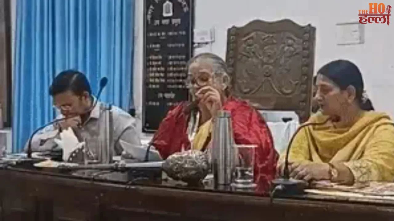 Uproar in Municipal Corporation Censure Motion Passed