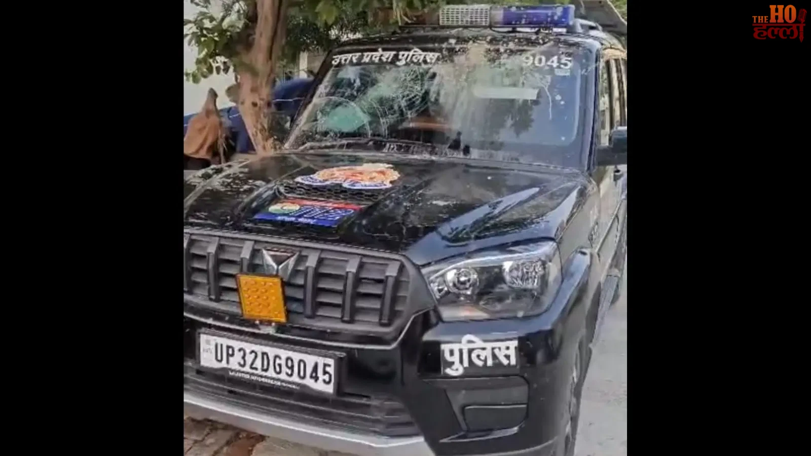 Attack on Dial-112 Drunk Man Vandalises Police Vehicle