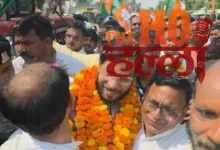Cabinet Minister Manoj Pandey Receives a Rousing Welcome