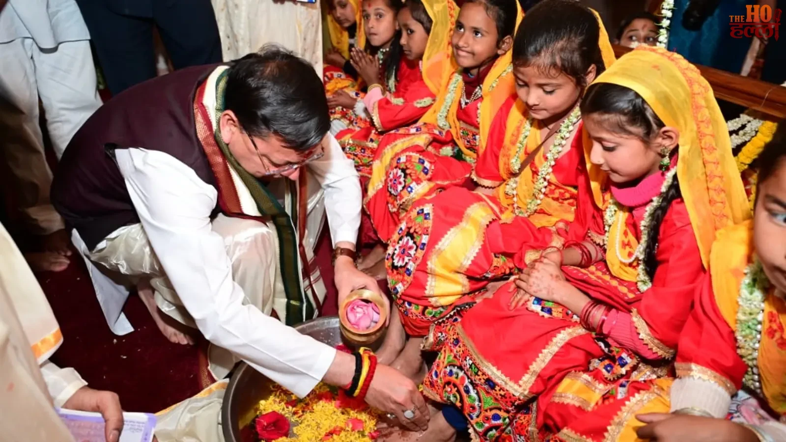 Dhami reached Dol Ashram for Peetham Mahotsav