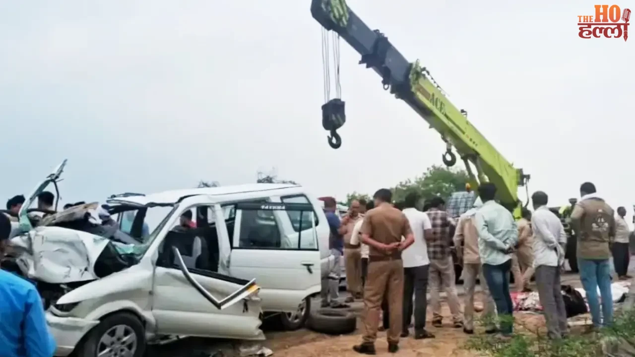 In Ambedkar Nagar People Who Came to Rescue Injured