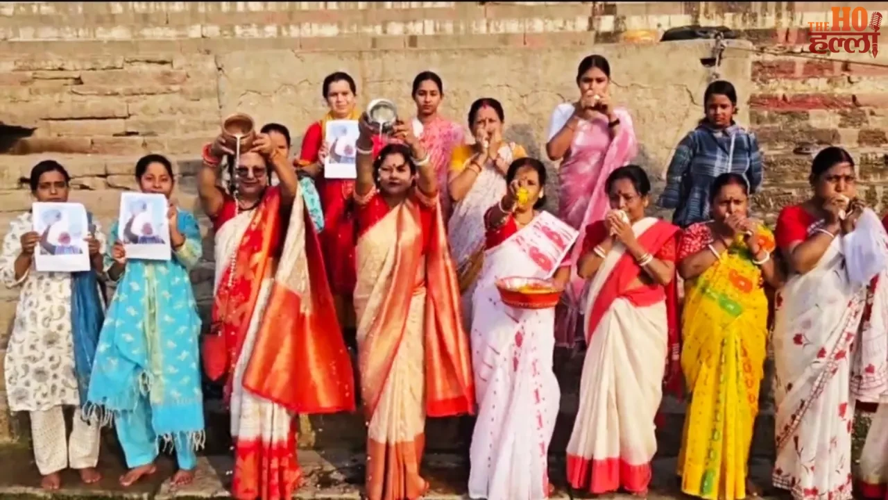 Jhalmuri Celebration at the Ghats of Kashi Joyous Occasion
