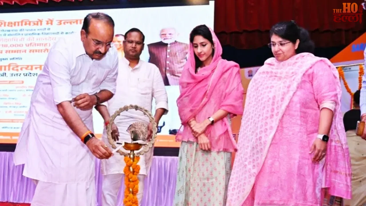 Minister of State Handed Over Cheques for Increased Honorarium