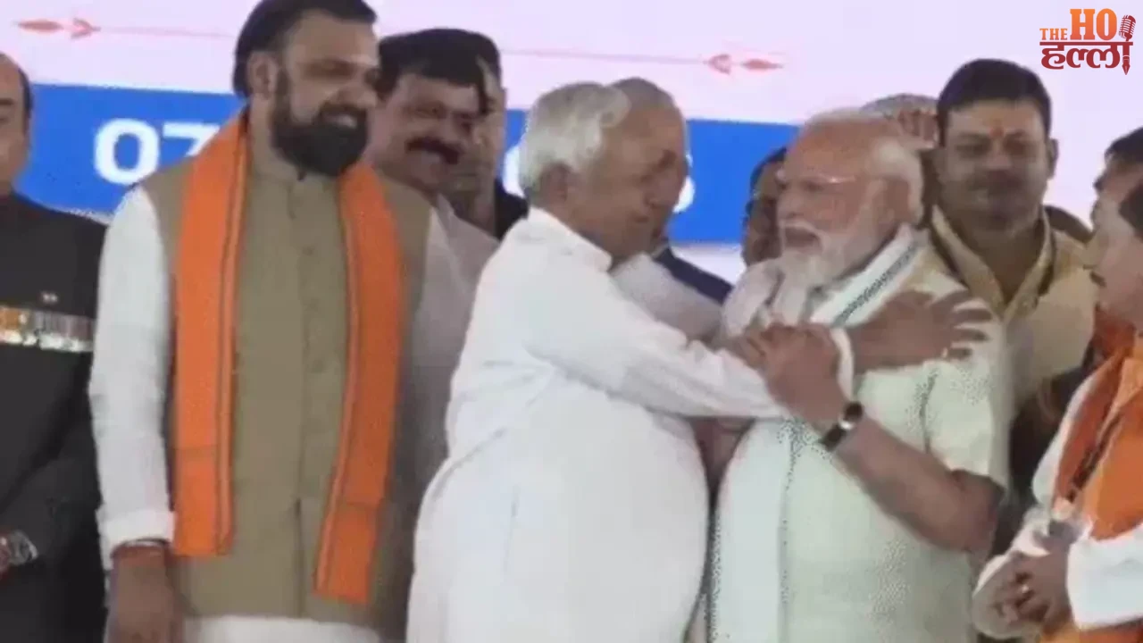 PM Modi Calls Nitish Shrugs During Grand Oath Ceremony