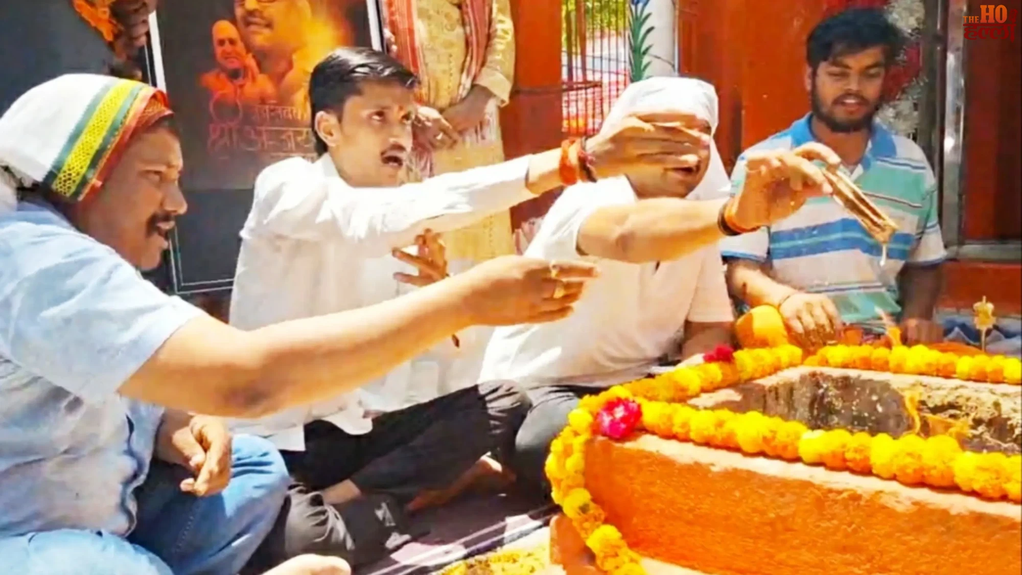 Prayers in Kashi for Ajay Rai Community Support