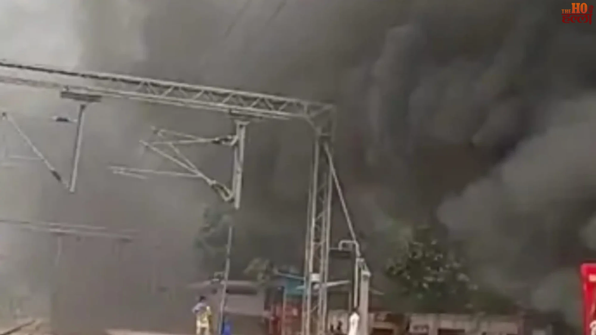 barabanki-railway-station-fire-generator-room-vande-bharat-express-stopped