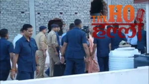 cm-yogi-lucknow-aliganj-coaching-fire-accident-visit-kgmu-injured