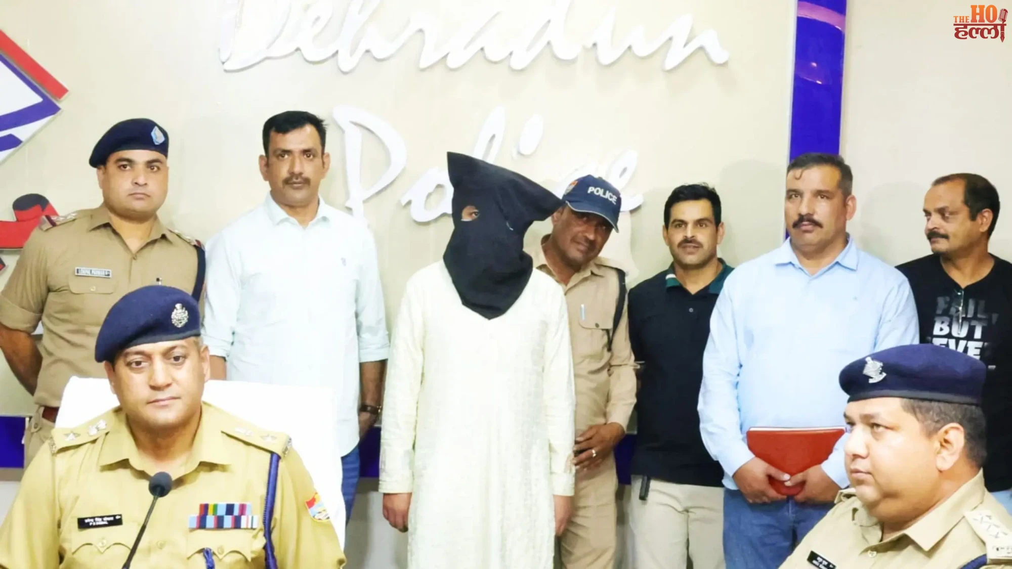 Fake Tantrik Arrested Fraud Occultist Exposed