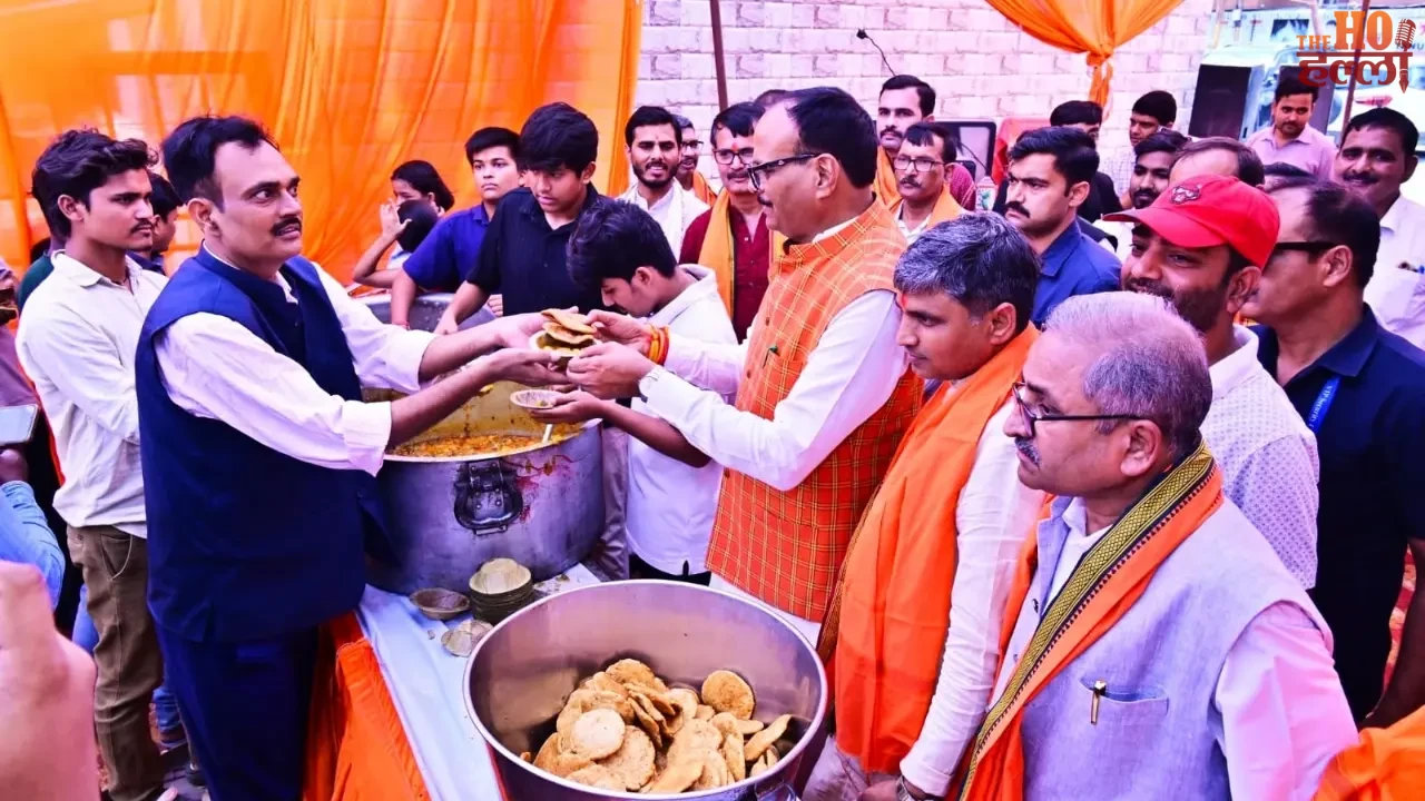Fifth Bada Mangal Celebrated With Devotion and Sundarkand