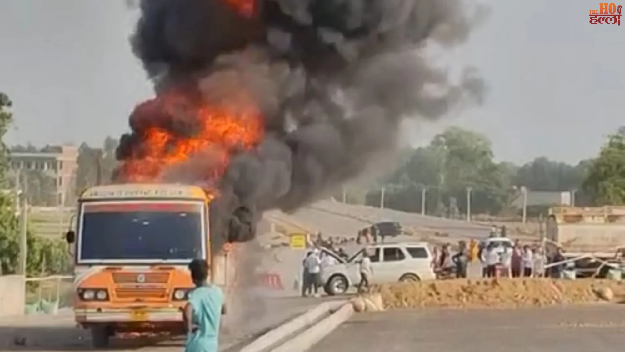 Roadways Bus Catches Fire Driver’s Quick Actions Save Lives