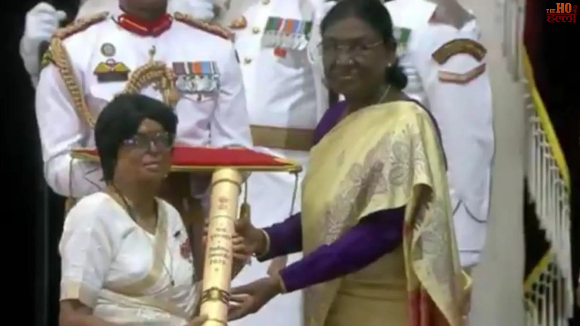 up-personalities-received-padma-shri-award-president-cm-yogi