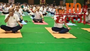 yoga-day-minister-saurabh-bahuguna-headstand-dehradun-parade-ground