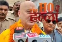 anupam-kher-visits-ayodhya-ram-mandir-hanuman-garhi-donation-theft
