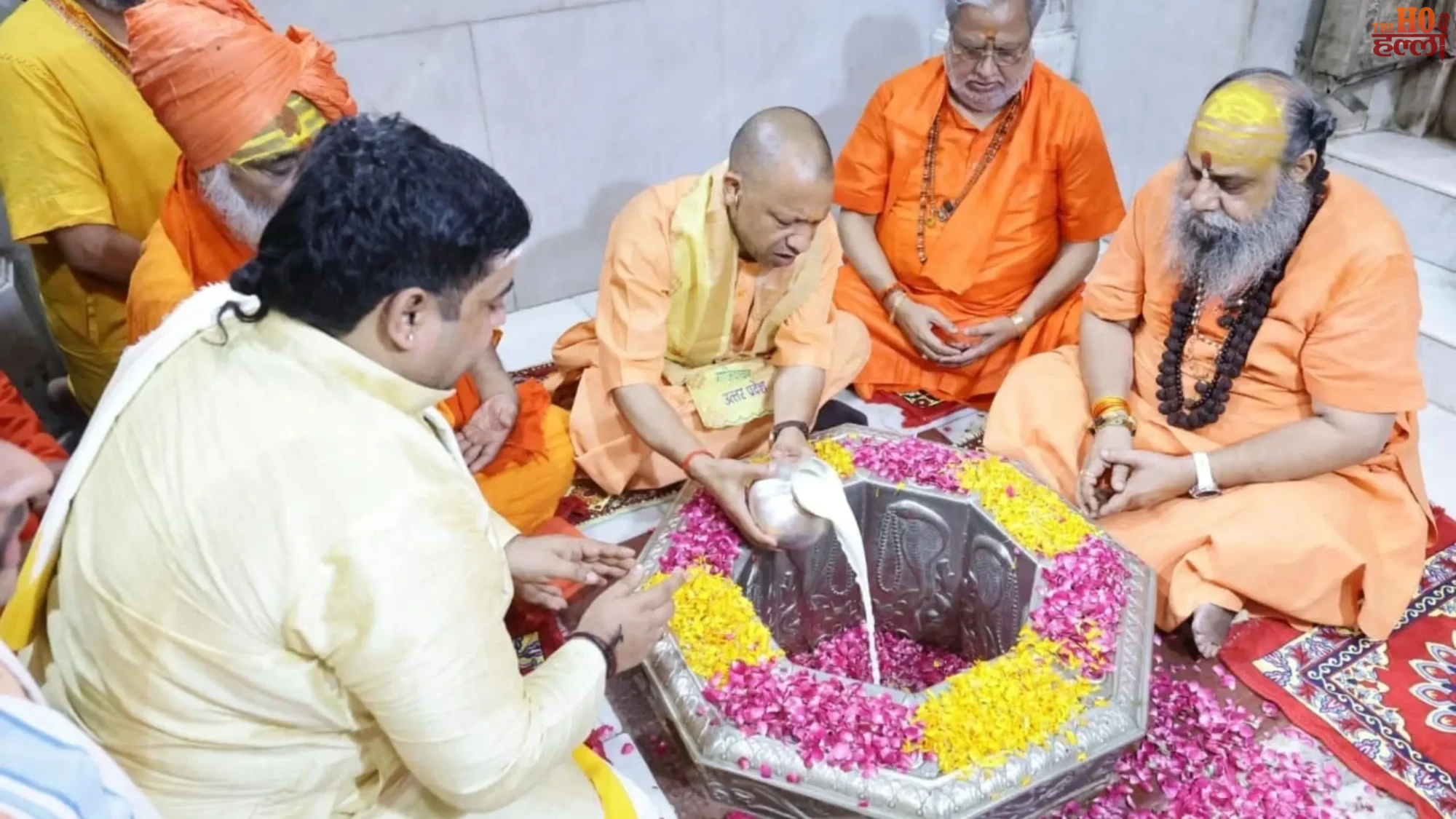 cm-yogi-adityanath-dudheshwarnath-mandir-ghaziabad-sanskrit-education