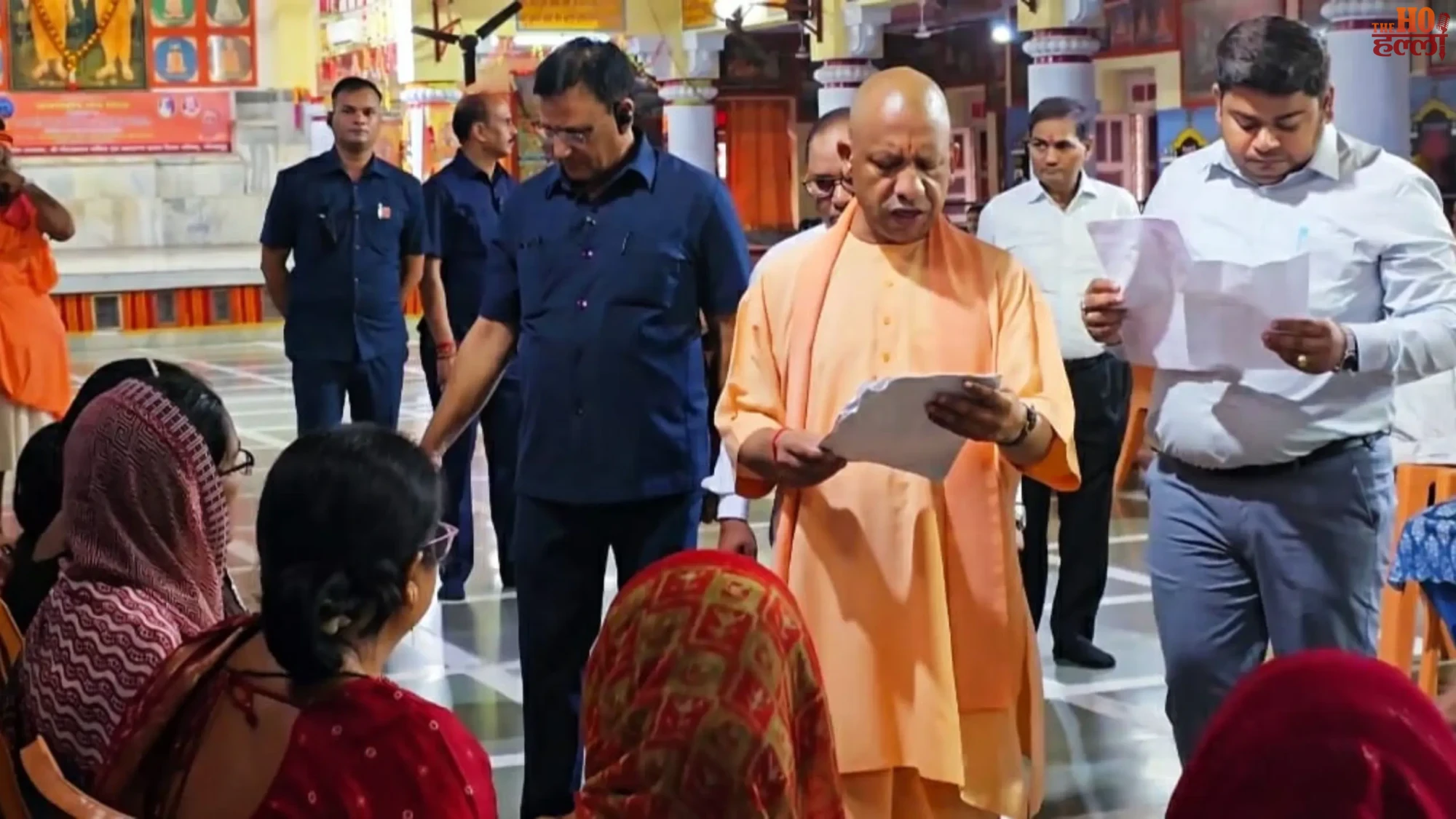 CM Yogi Janata Darshan Rain Fails to Stop Meeting