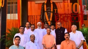 cm-yogi-pays-tribute-dr-syama-prasad-mookerjee-125th-birth-anniversary (2)